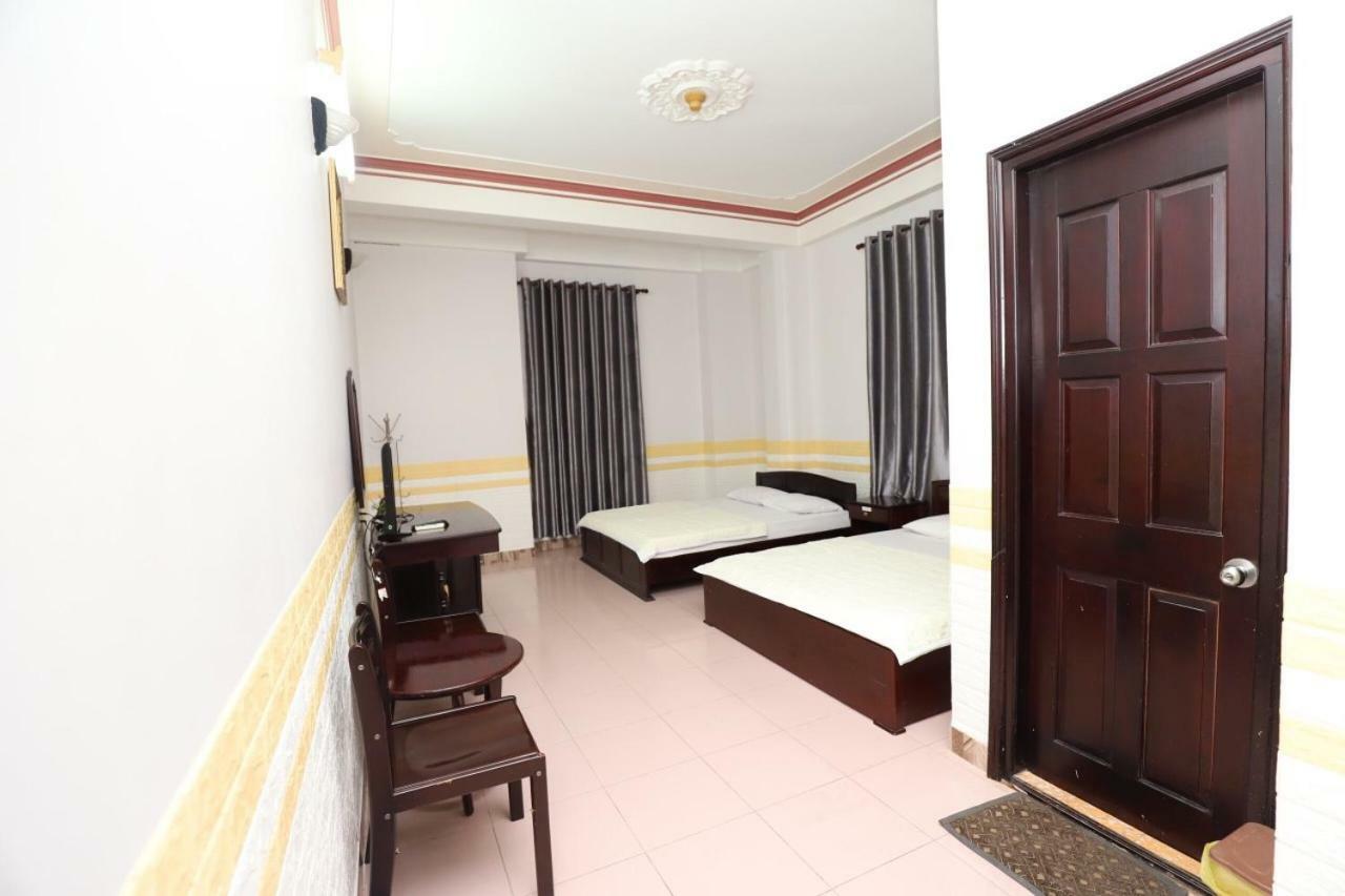 Phuc Long 2 Hotel Can Tho Buitenkant foto